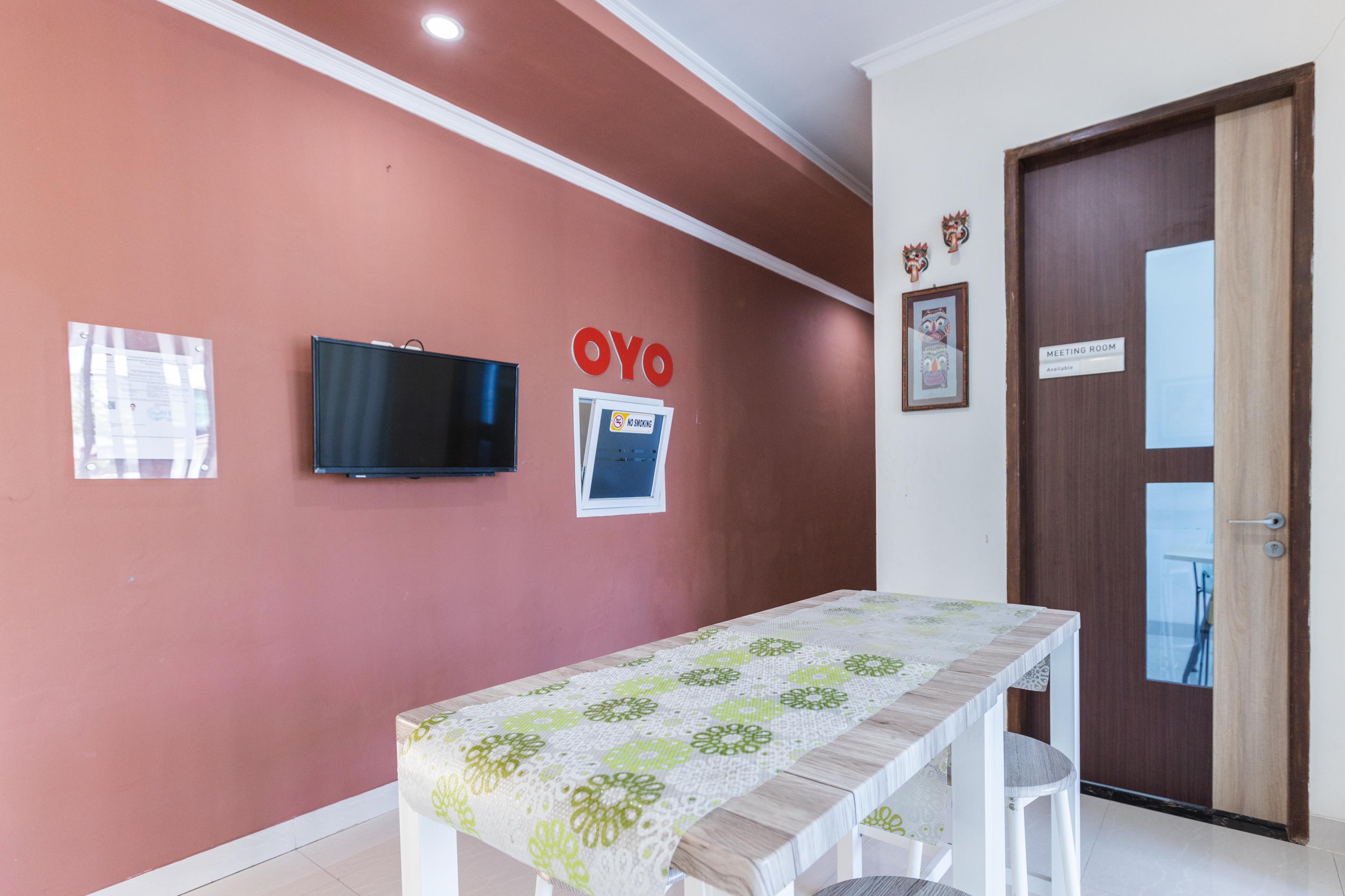 Oyo 1975 Bale Ikite Hotel Makassar Eksteriør billede